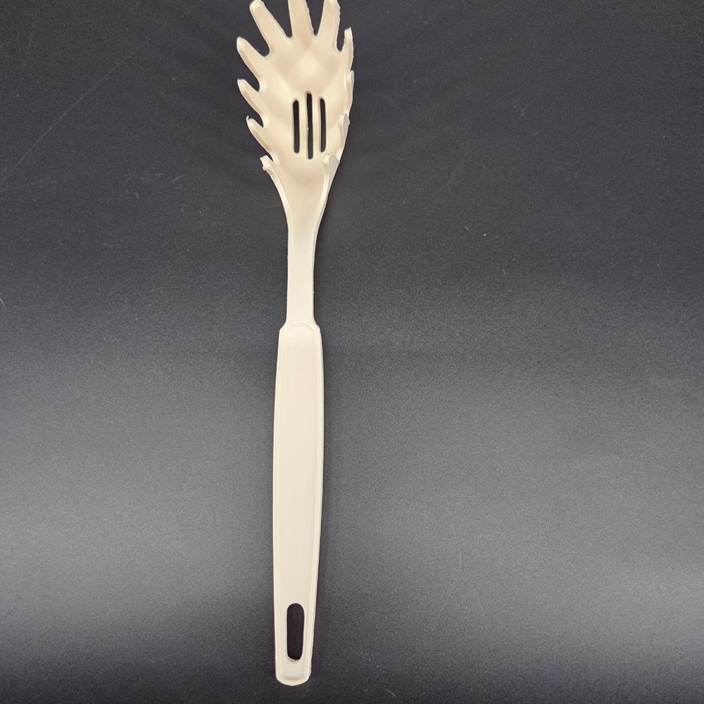 Vintage EKCO USA Pasta Fork Spaghetti Server Almond Nylon Slotted Utensil Cream